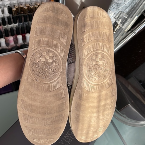 Vince Camuto mesh suede Breya grey sneakers - Picture 5 of 6